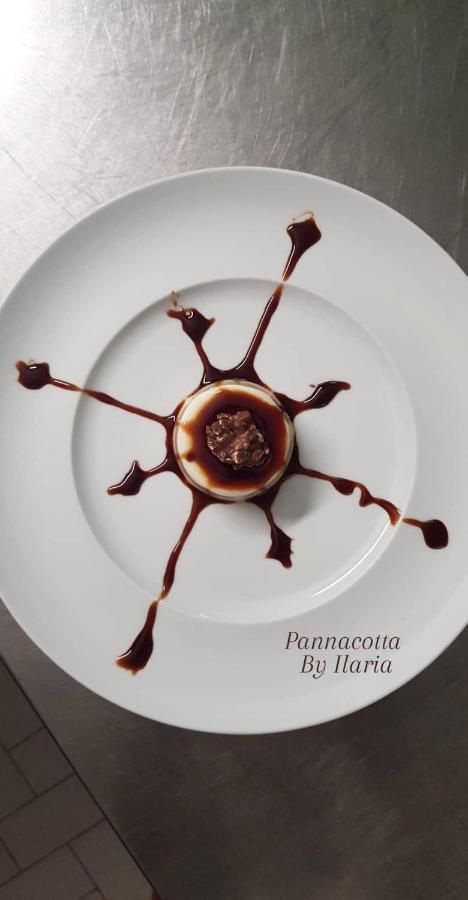 Hotel Romantica Rimini Kültér fotó