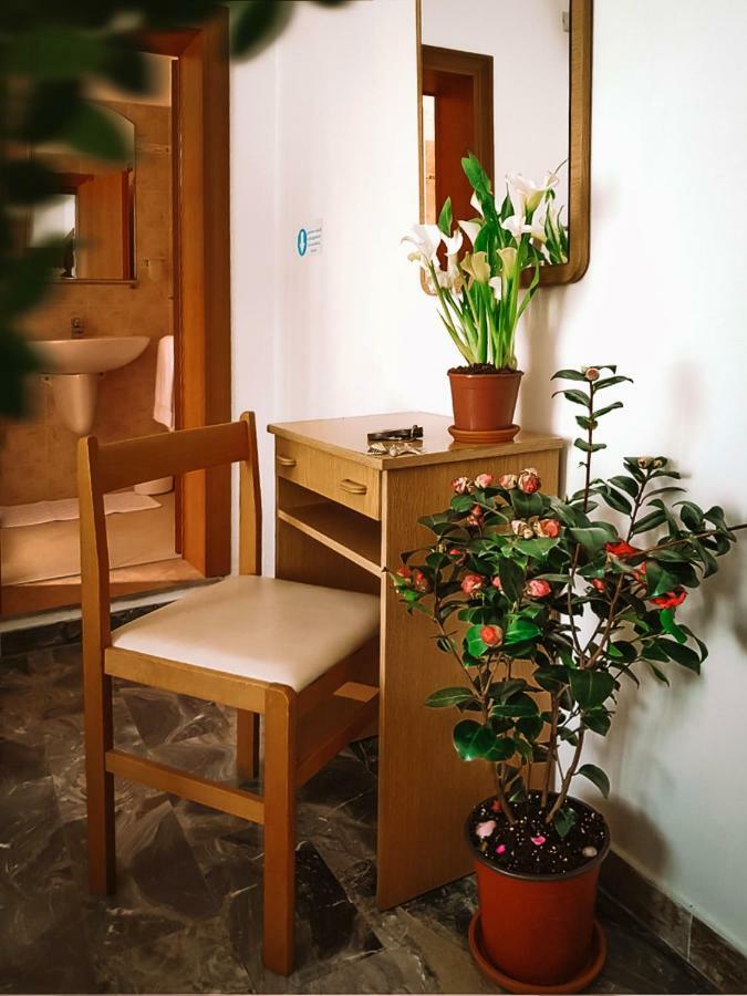 Hotel Romantica Rimini Kültér fotó