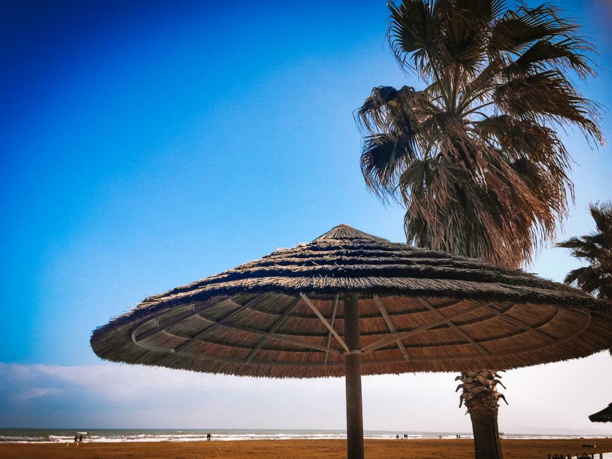 Hotel Romantica Rimini Kültér fotó
