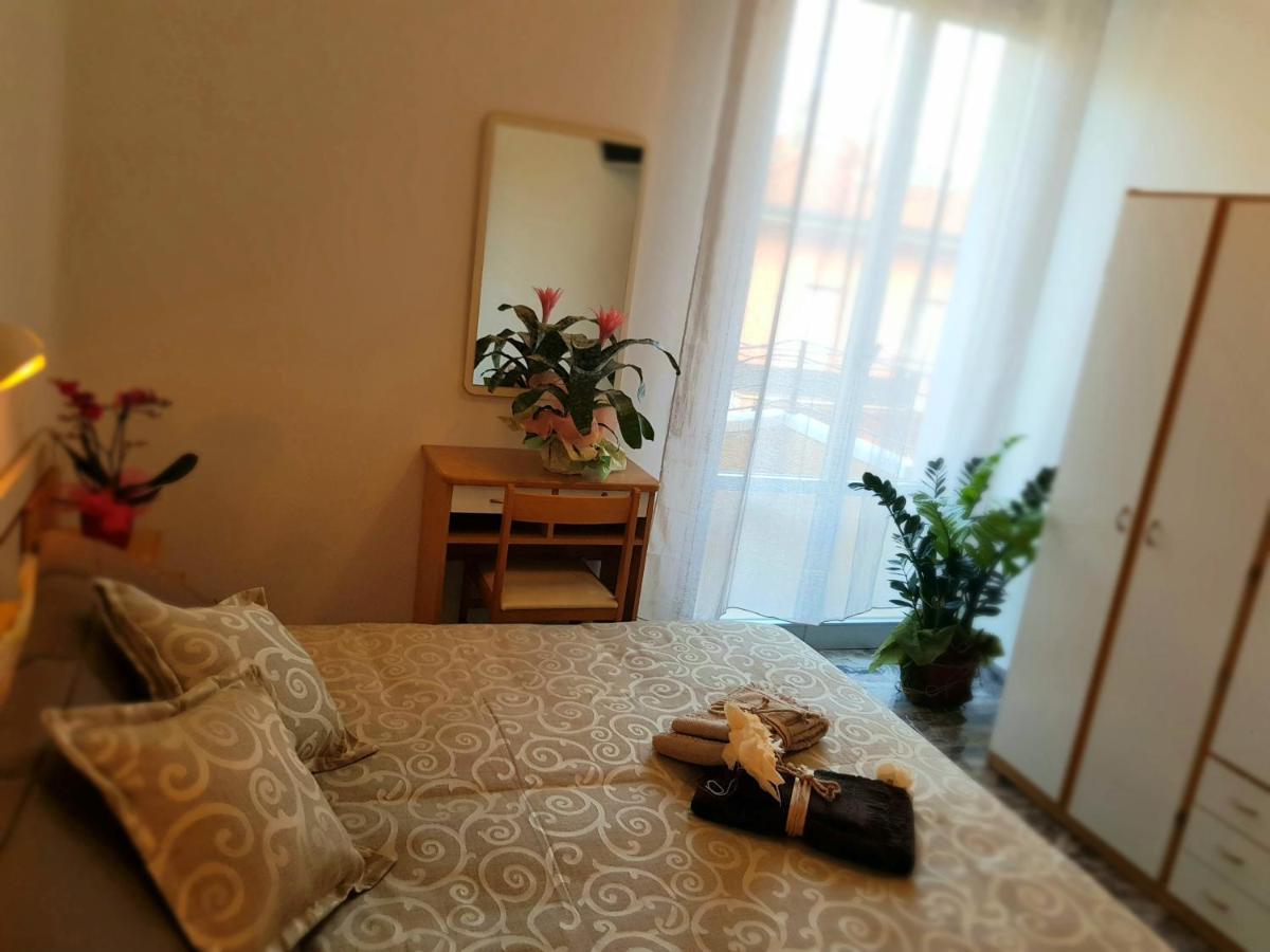 Hotel Romantica Rimini Kültér fotó